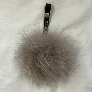 Fox fur with leather strap Pom Pom